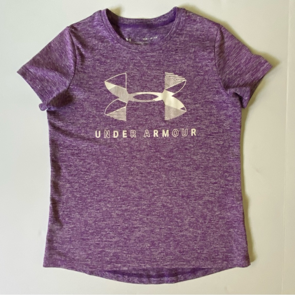 Under Armour Shirt Size YSM Youth Small Purple  Logo Short Sleeve Heatgear EUC